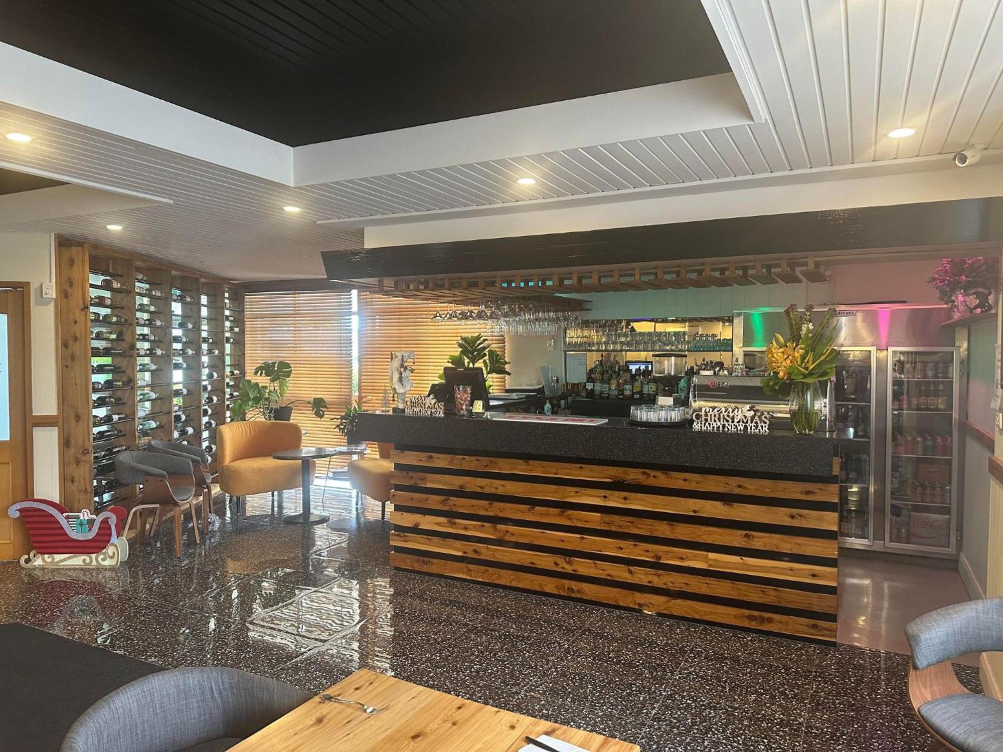 Hotel Ibis Styles Orange Exterior foto