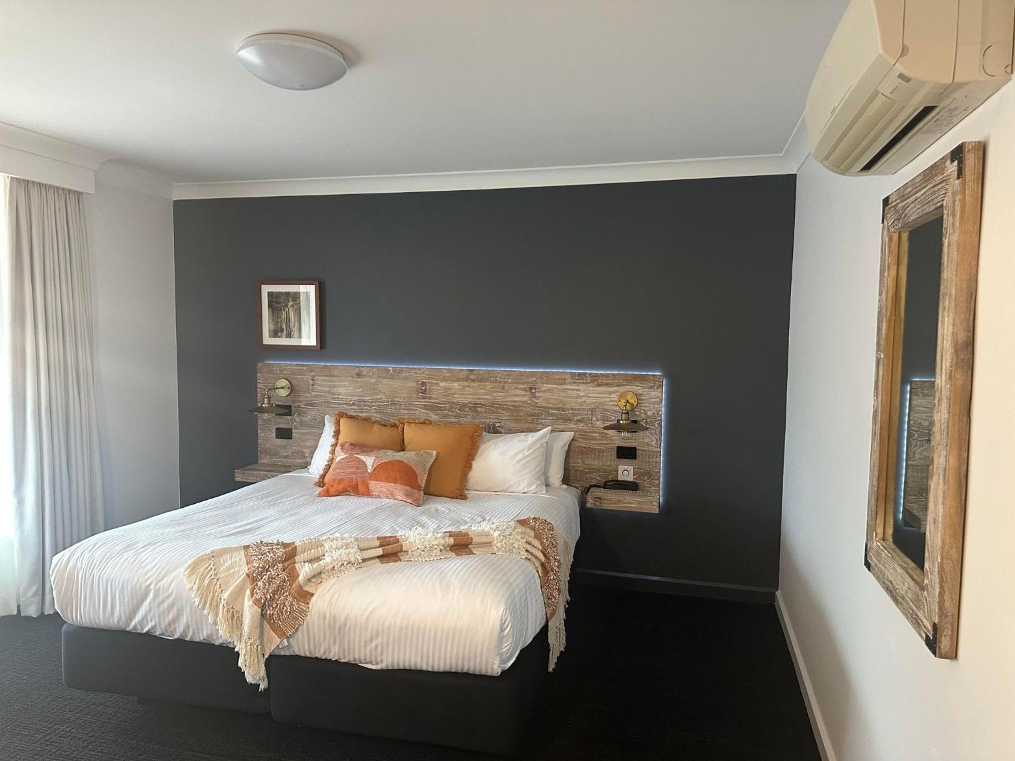 Hotel Ibis Styles Orange Exterior foto