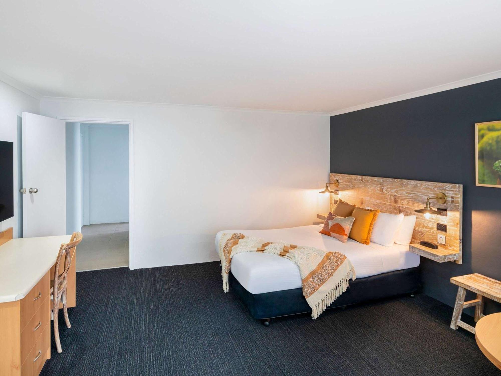 Hotel Ibis Styles Orange Exterior foto