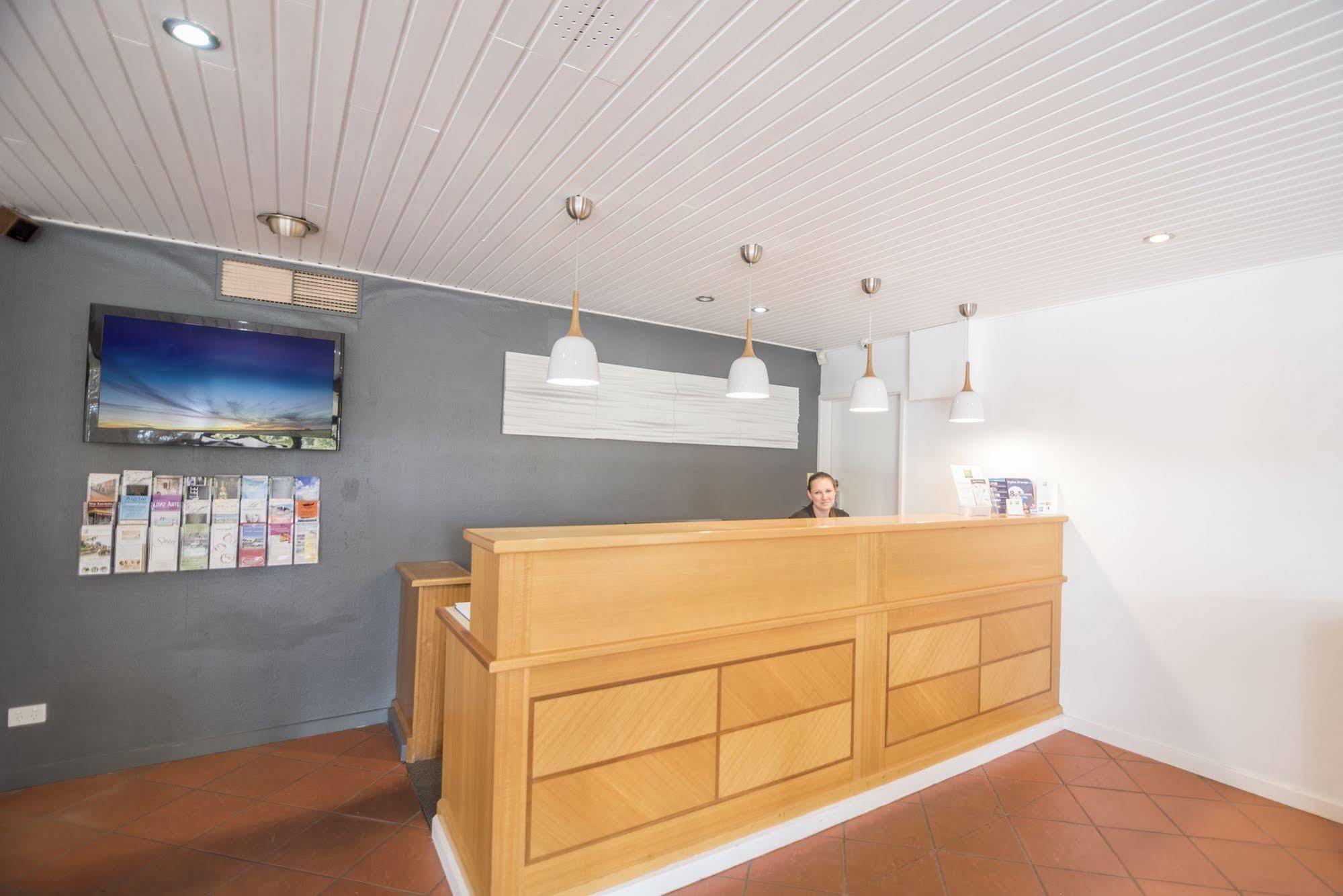 Hotel Ibis Styles Orange Exterior foto